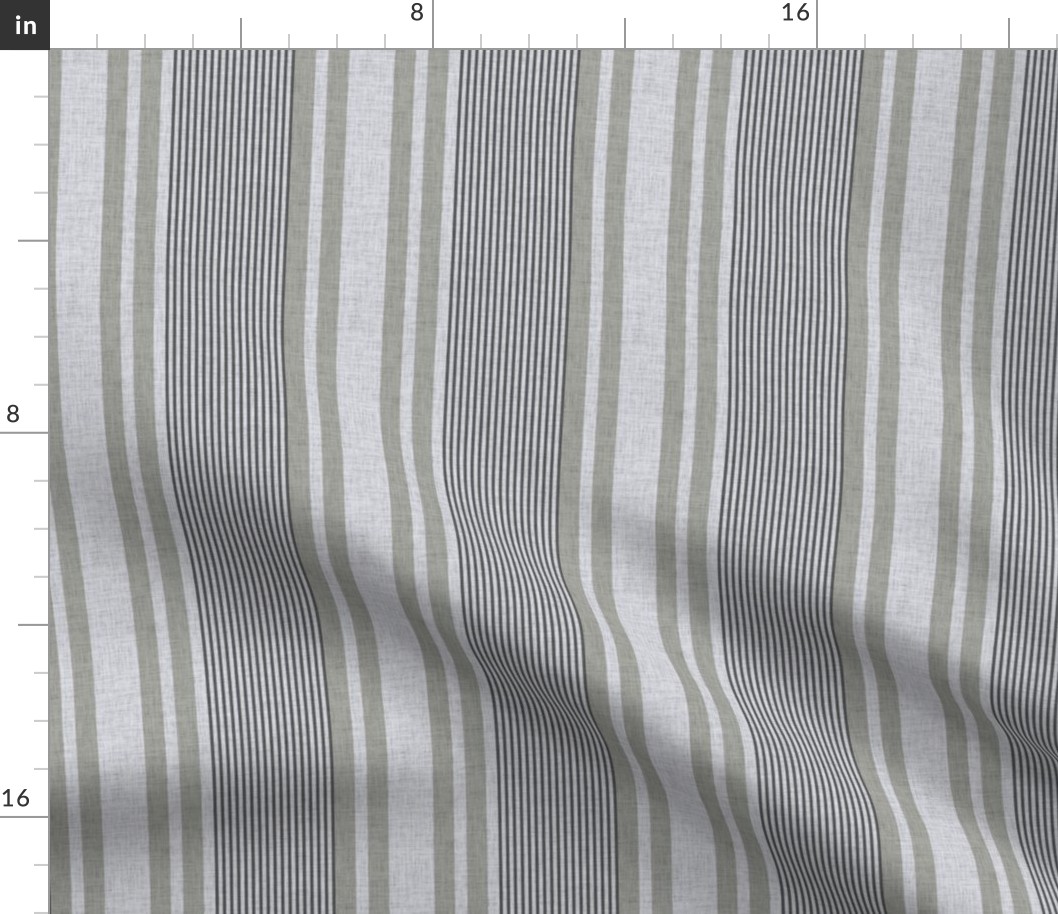 stripes-gray vertical