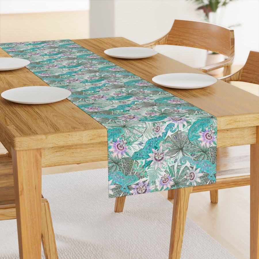 HOME_GOOD_TABLE_RUNNER