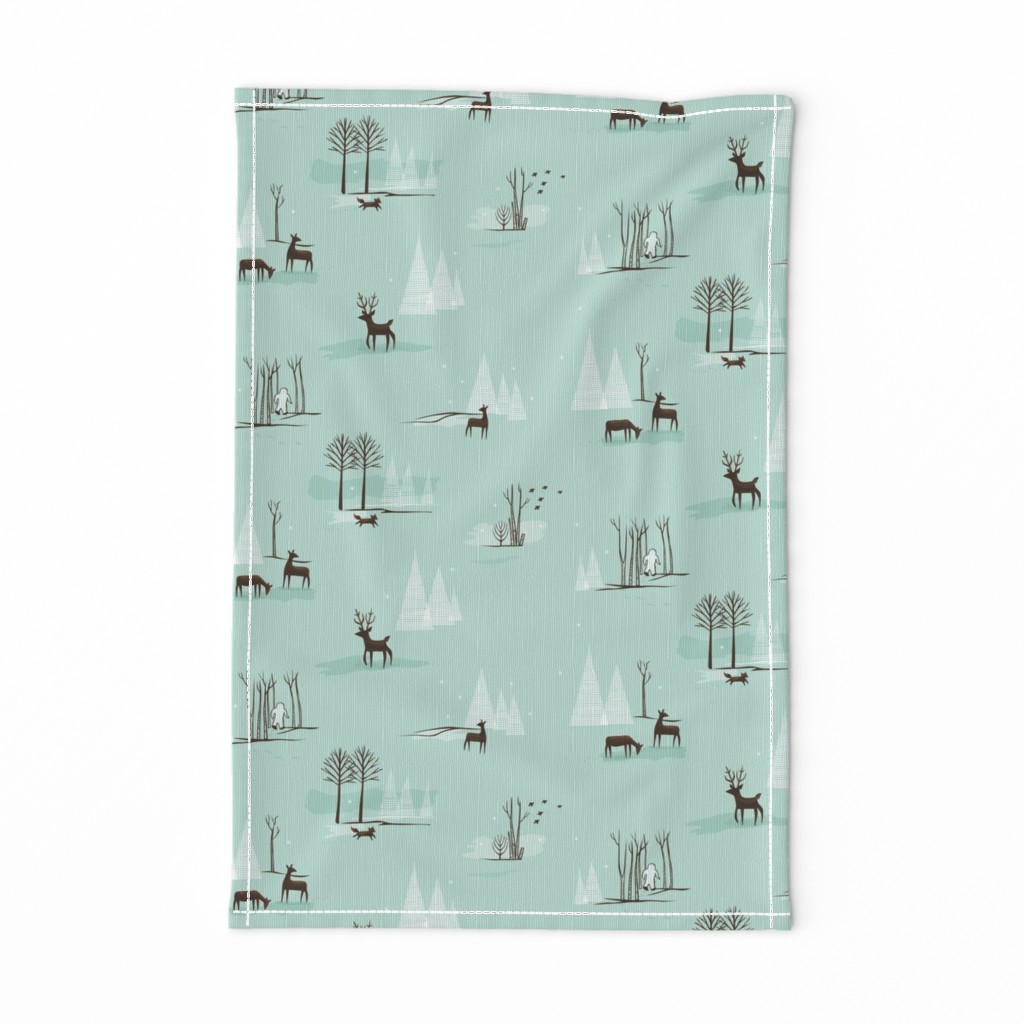 Yeti Toile in Mint and Dark Chocolate