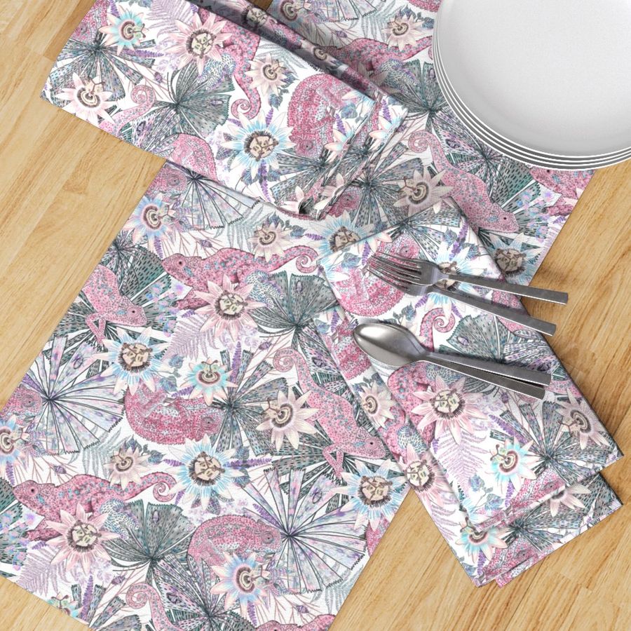 HOME_GOOD_TABLE_RUNNER