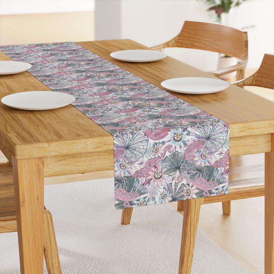 HOME_GOOD_TABLE_RUNNER