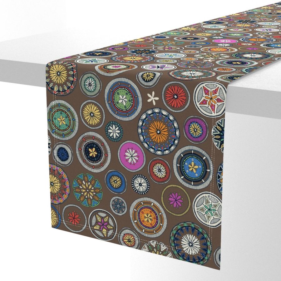 HOME_GOOD_TABLE_RUNNER