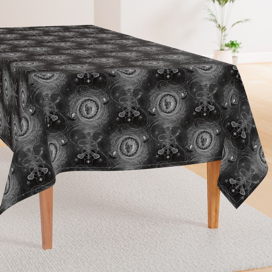 HOME_GOOD_RECTANGULAR_TABLE_CLOTH