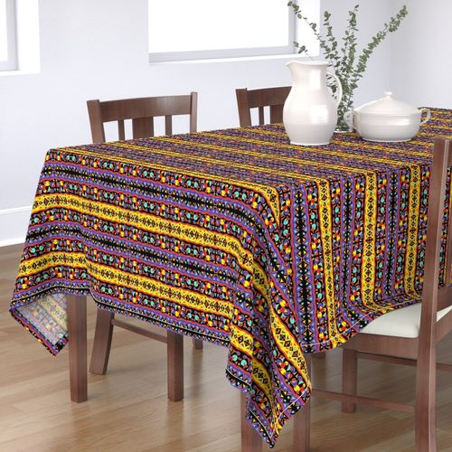 HOME_GOOD_RECTANGULAR_TABLE_CLOTH