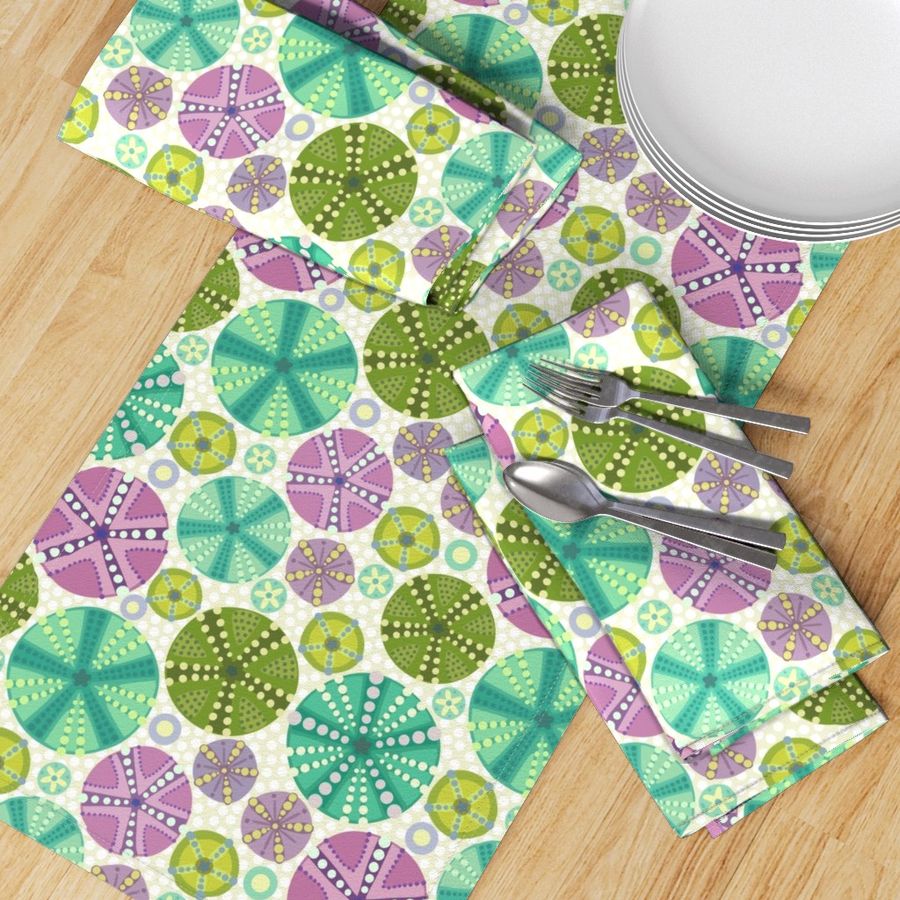 HOME_GOOD_TABLE_RUNNER