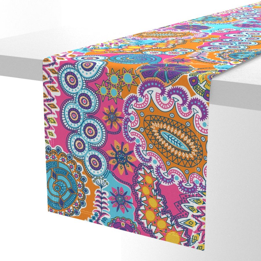 HOME_GOOD_TABLE_RUNNER