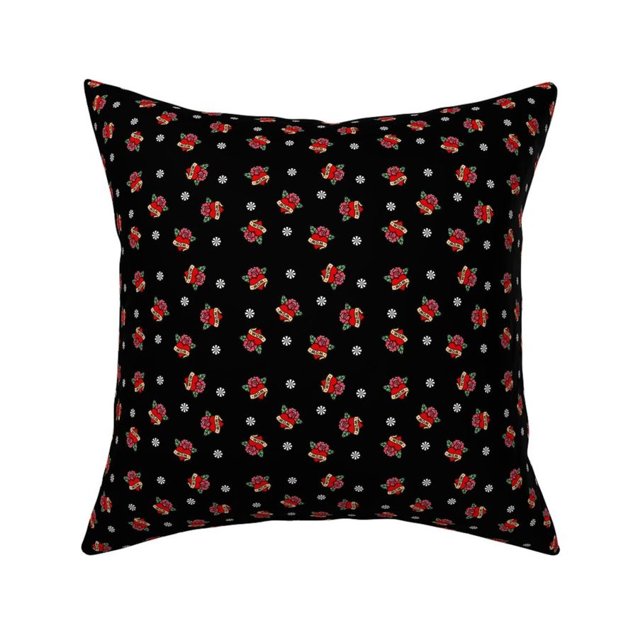 HOME_GOOD_SQUARE_THROW_PILLOW