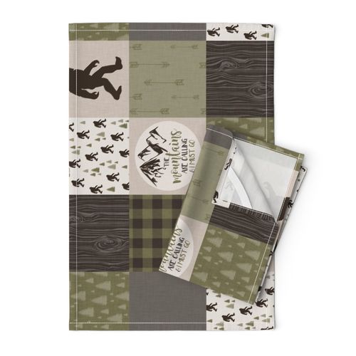 Big Foot//The Mountains are calling - Wholecloth Cheater Quilt - Rotated