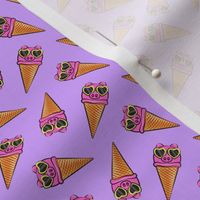 (small scale) pig icecream cones toss (with glasses) purple C18BS