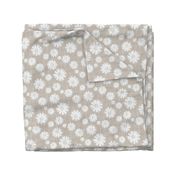 French Linen Daisy - Antique White