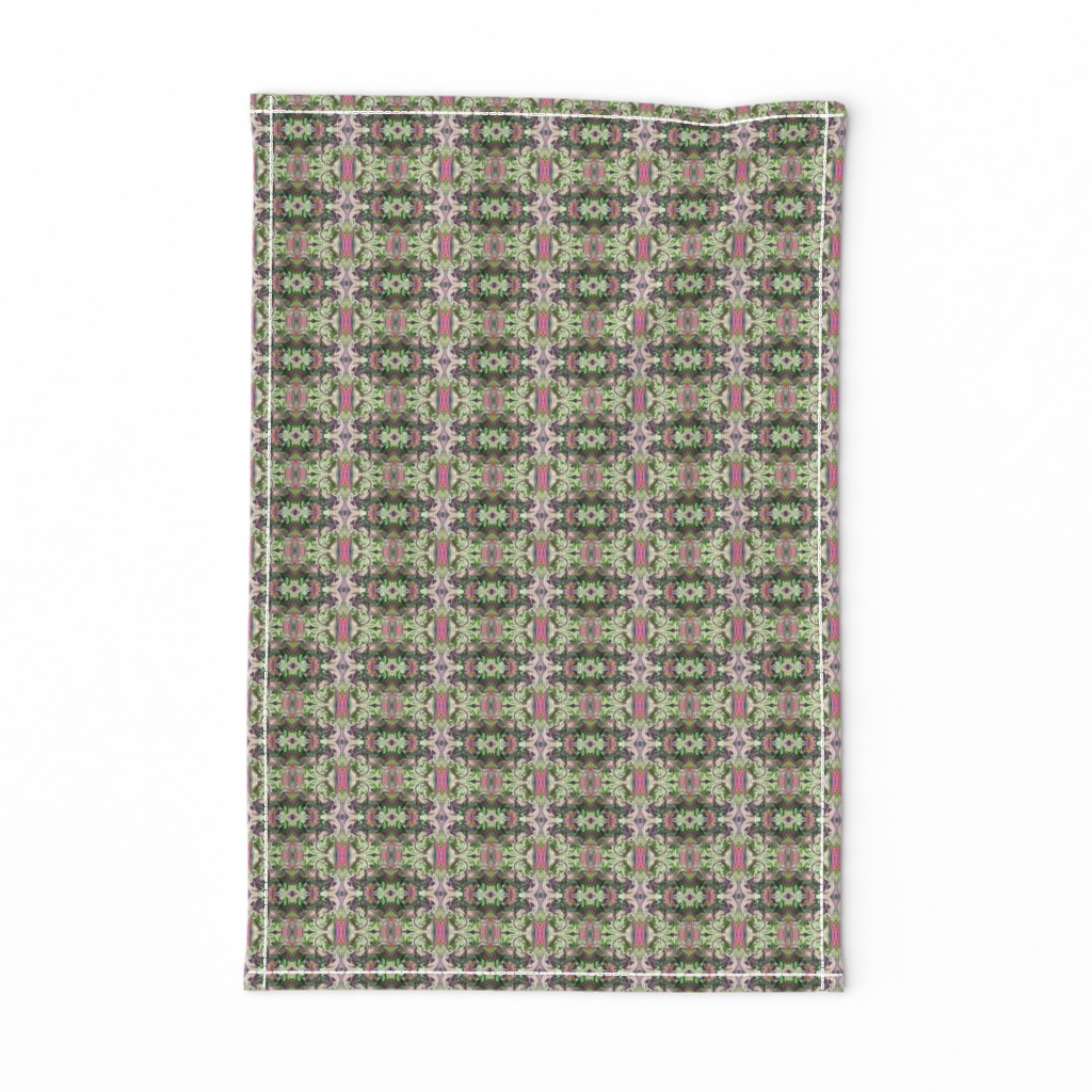 BNS4 -Mini  Marbled Mystery Tapestry in Green - Mauve - Peach - Maroon
