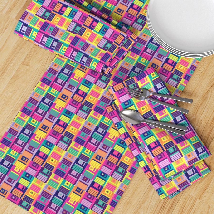 HOME_GOOD_TABLE_RUNNER