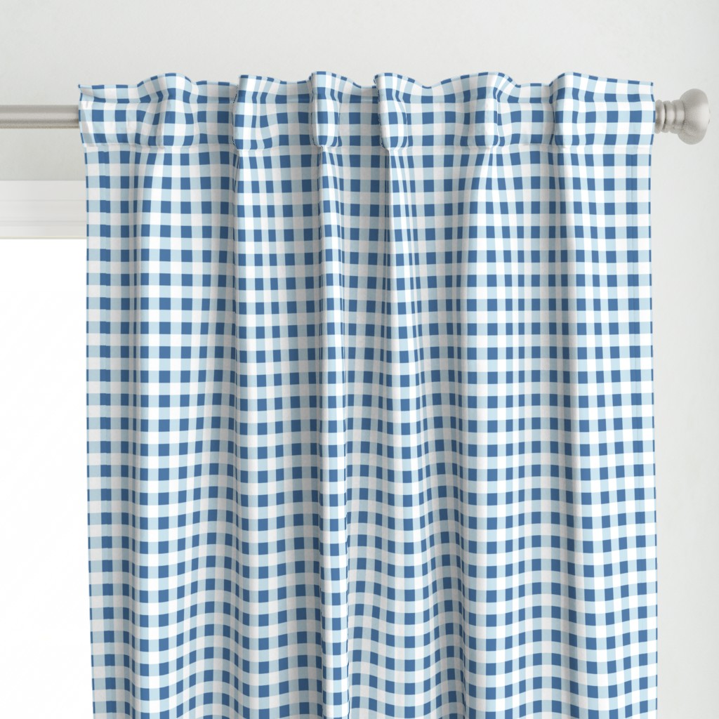 gingham in blue, light blue and white | large