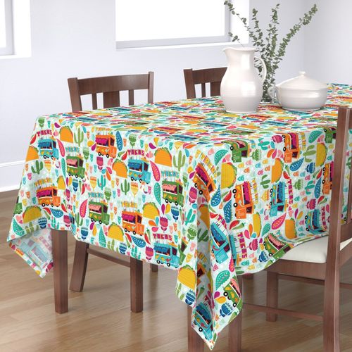 HOME_GOOD_RECTANGULAR_TABLE_CLOTH