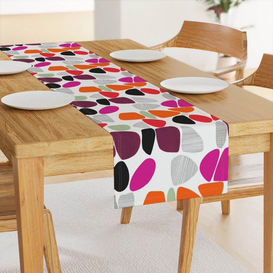 HOME_GOOD_TABLE_RUNNER