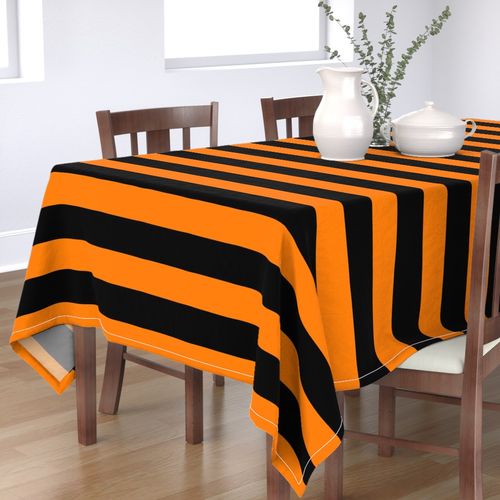 HOME_GOOD_RECTANGULAR_TABLE_CLOTH