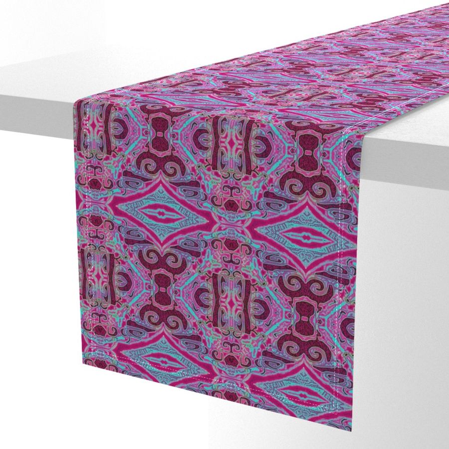 HOME_GOOD_TABLE_RUNNER