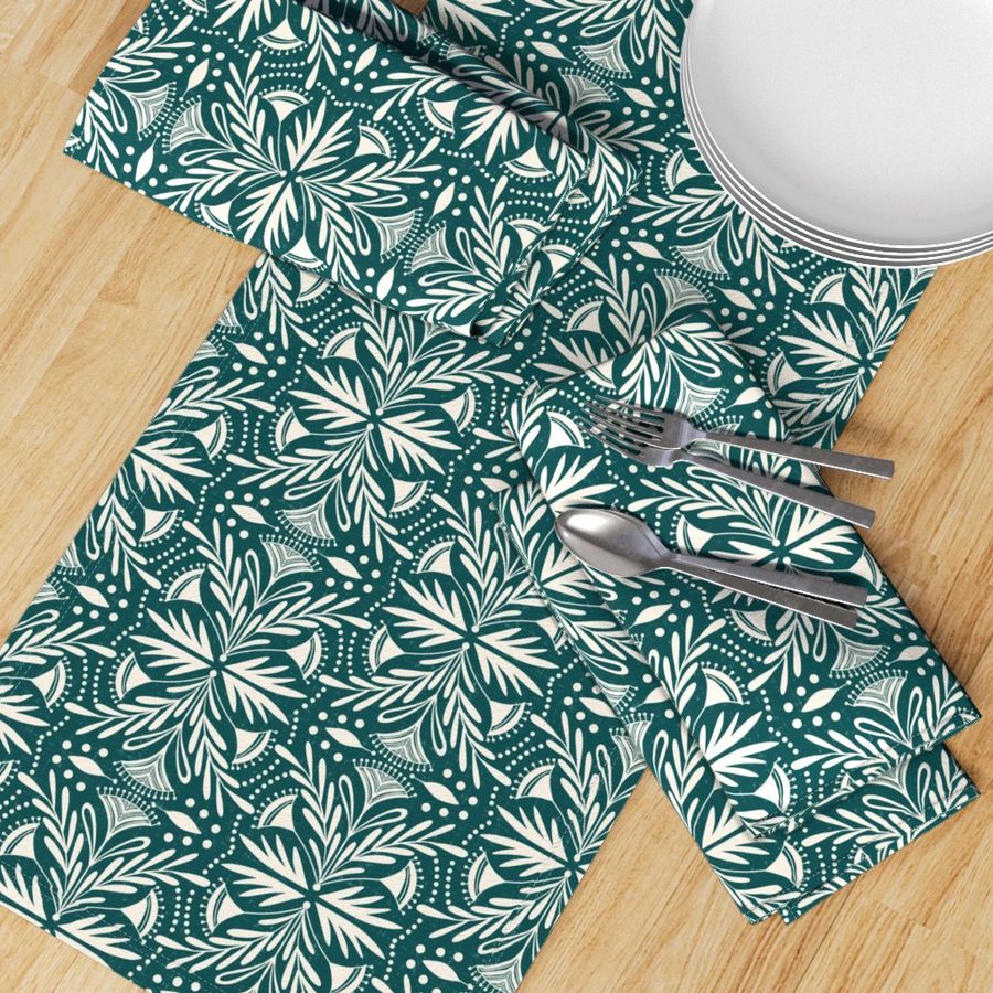 HOME_GOOD_TABLE_RUNNER