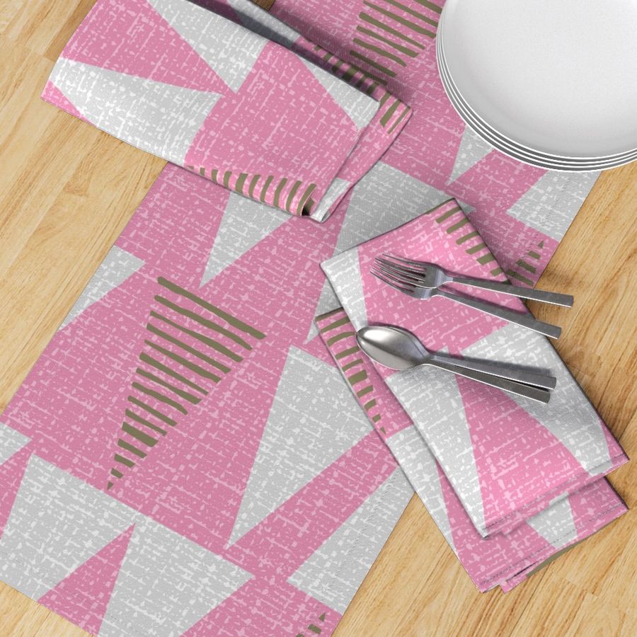 HOME_GOOD_TABLE_RUNNER