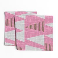 pink triangles-jumbo-fanciful fifties flowers coordinate