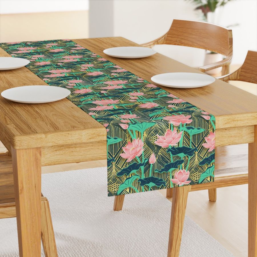 HOME_GOOD_TABLE_RUNNER