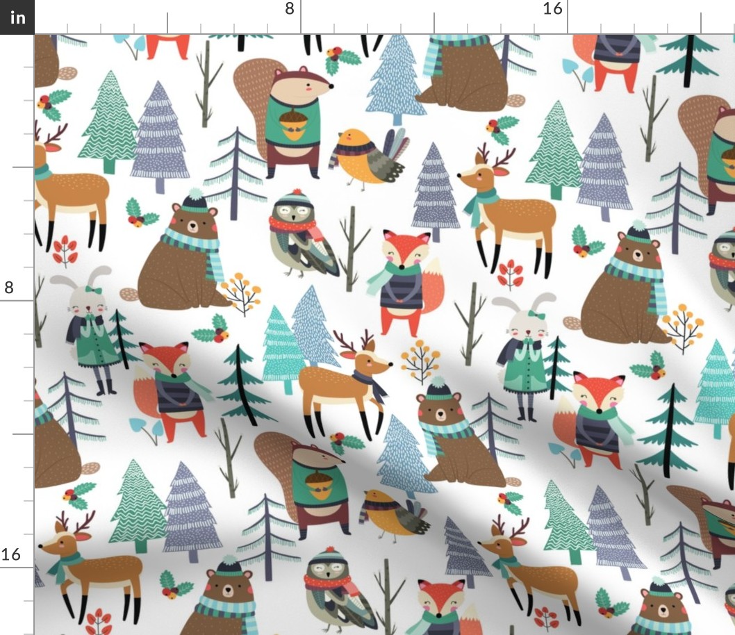 XL Winter Woodland Animals - Winter Snow Forest Animals, Bears Deer Fox Owl Kids Design (white)