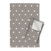 Retro 1920 Art Deco mushroom brown meandering hexagons Wallpaper