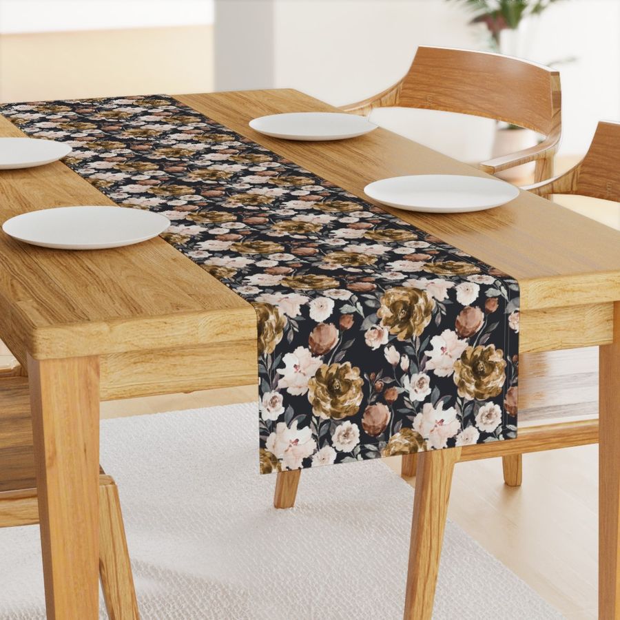 HOME_GOOD_TABLE_RUNNER