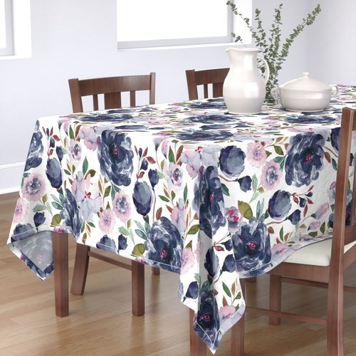 HOME_GOOD_RECTANGULAR_TABLE_CLOTH