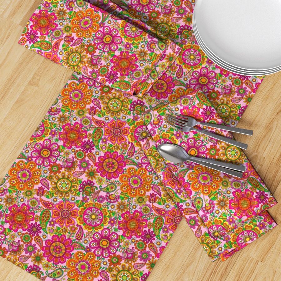 HOME_GOOD_TABLE_RUNNER