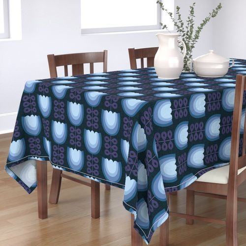 HOME_GOOD_RECTANGULAR_TABLE_CLOTH