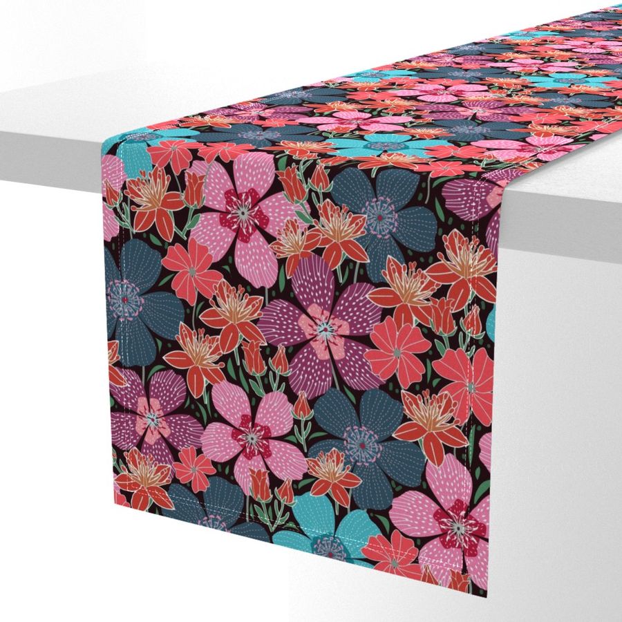 HOME_GOOD_TABLE_RUNNER