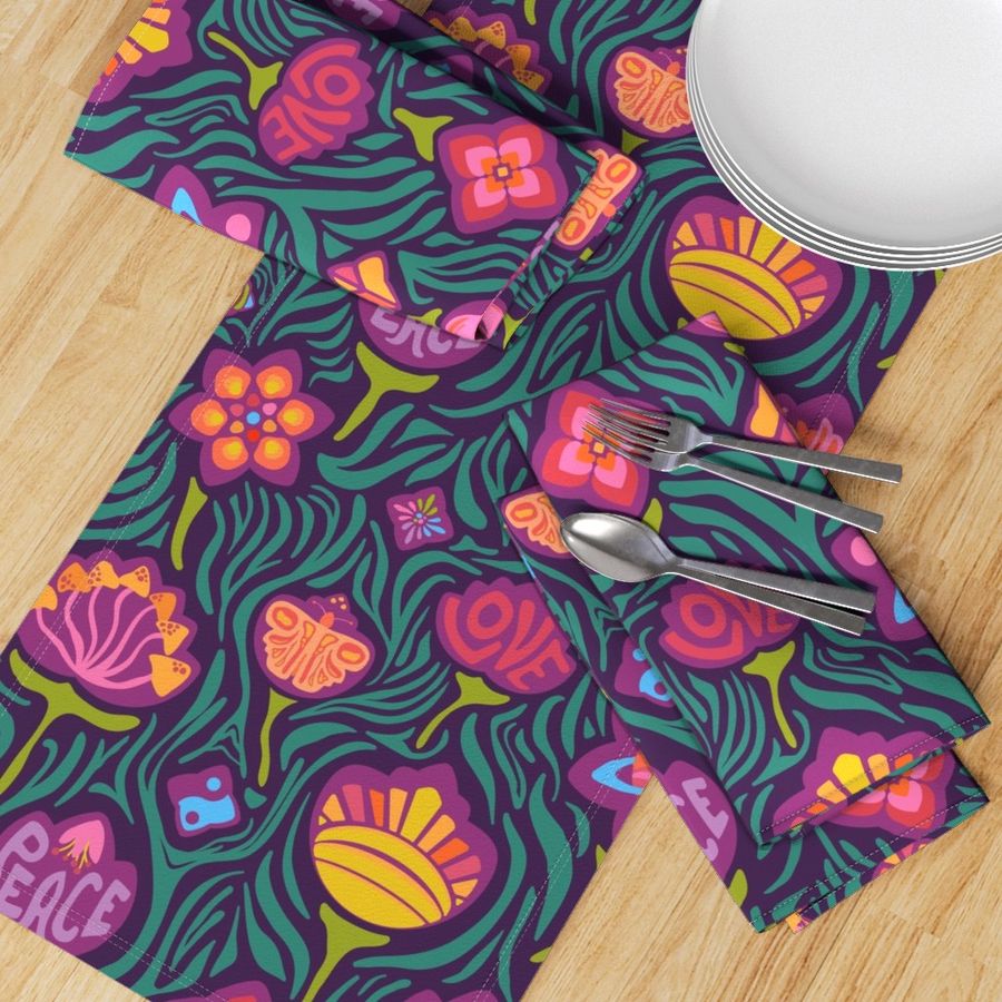 HOME_GOOD_TABLE_RUNNER