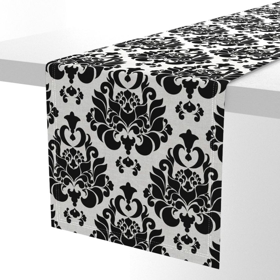 damask { black & white }