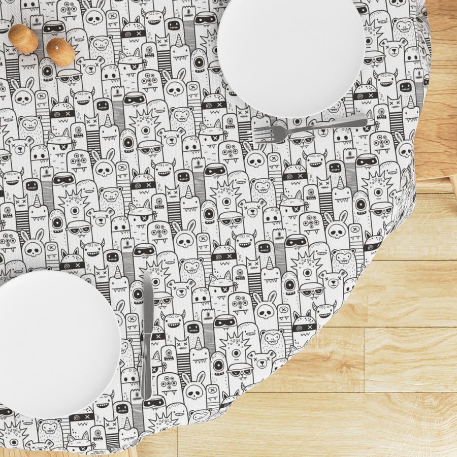 HOME_GOOD_ROUND_TABLE_CLOTH