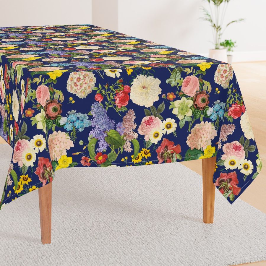 HOME_GOOD_RECTANGULAR_TABLE_CLOTH