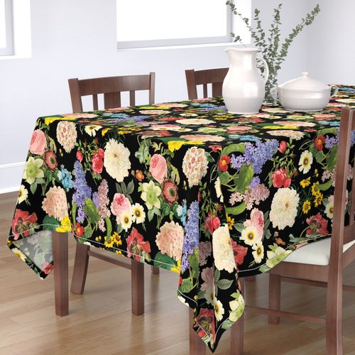 HOME_GOOD_RECTANGULAR_TABLE_CLOTH