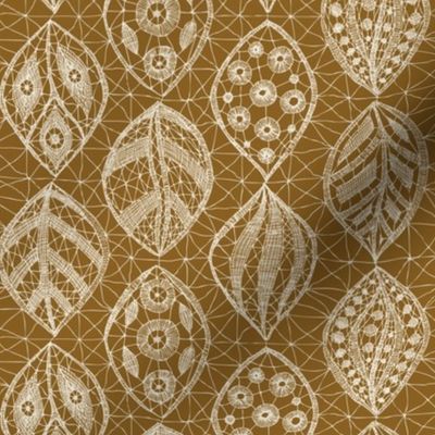 Lace Leaves - Natural, Toffee