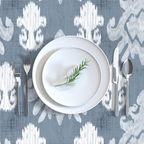 HOME_GOOD_RECTANGULAR_TABLE_CLOTH