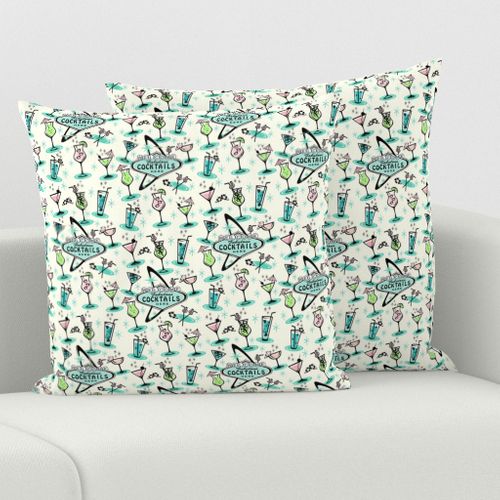 HOME_GOOD_SQUARE_THROW_PILLOW