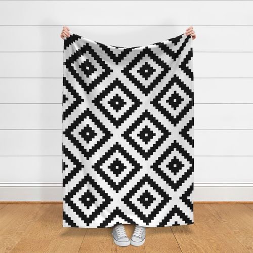 HOME_GOOD_THROW_BLANKET