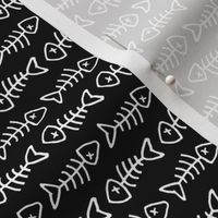 Black and White Fishbone Pattern