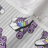 roller skates - grey stripes