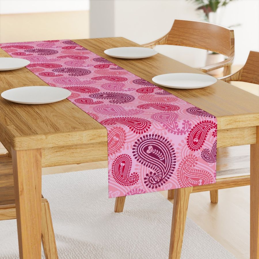 HOME_GOOD_TABLE_RUNNER