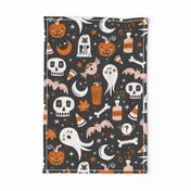 Halloween Haunting - Black Jumbo Scale