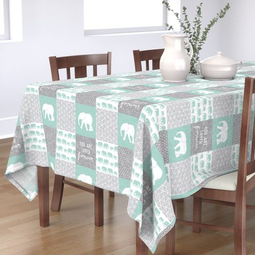 HOME_GOOD_RECTANGULAR_TABLE_CLOTH