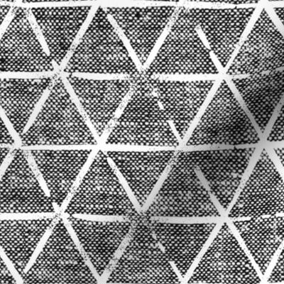 (large scale) textured triangles - woven dark grey