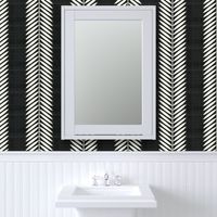 Laurel Leaf Stripe cream on black