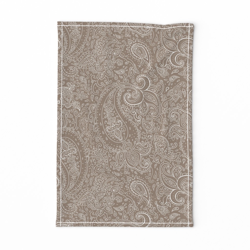 Paisley Cream on Brown