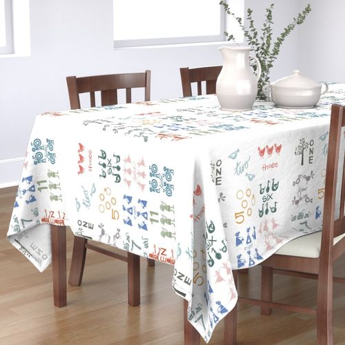 HOME_GOOD_RECTANGULAR_TABLE_CLOTH